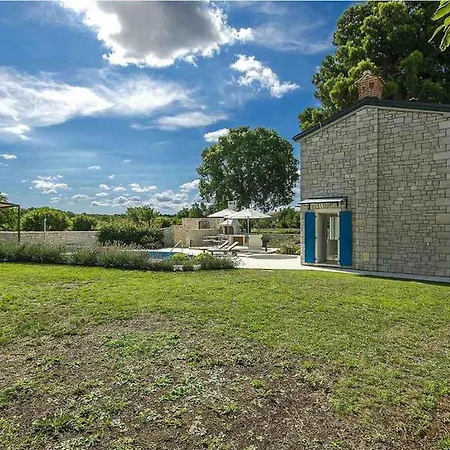 Holiday home Lenka Mit Pool Und Grossem Garten *