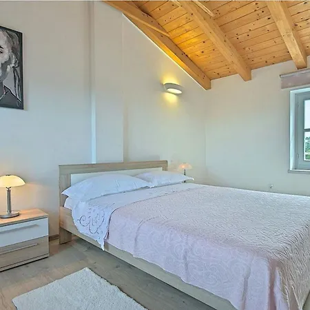 Holiday home Lenka Mit Pool Und Grossem Garten